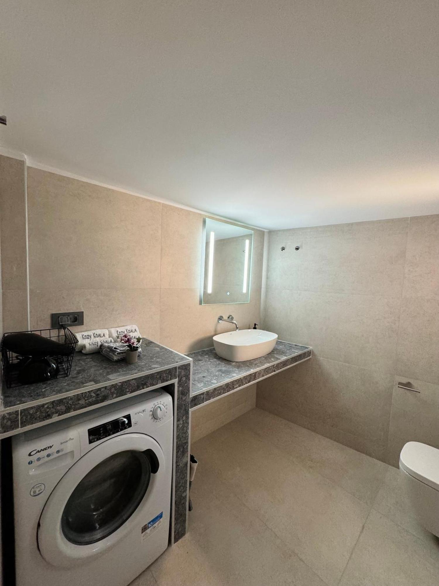 Spacious Apartment Near Monastiraki By Kozy Koala Αθήνα Εξωτερικό φωτογραφία